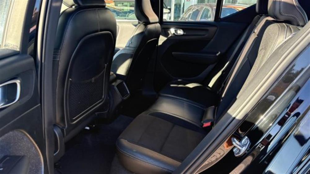 XC40 XC40 D3 GEARTRONIC ** UNI