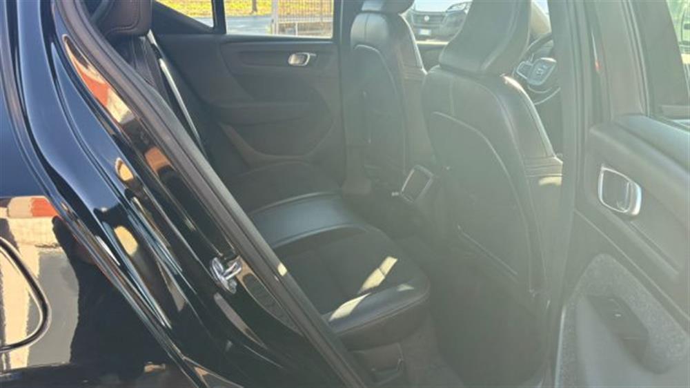 XC40 XC40 D3 GEARTRONIC ** UNI