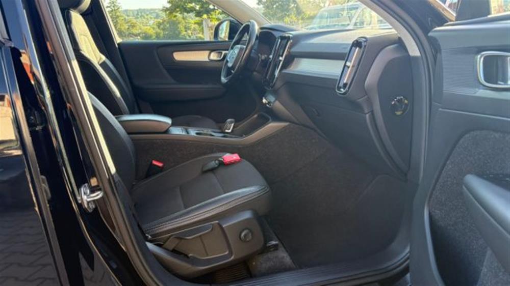 XC40 XC40 D3 GEARTRONIC ** UNI