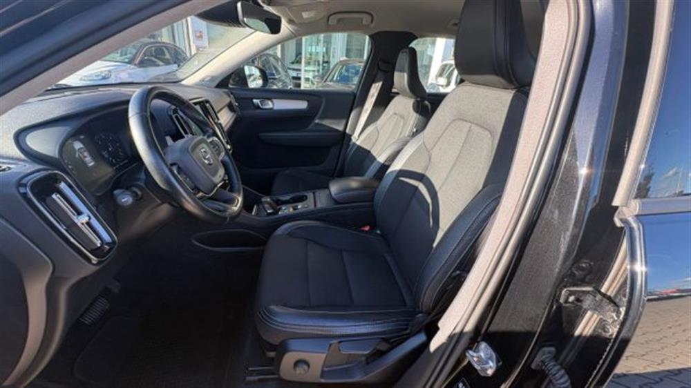 XC40 XC40 D3 GEARTRONIC ** UNI