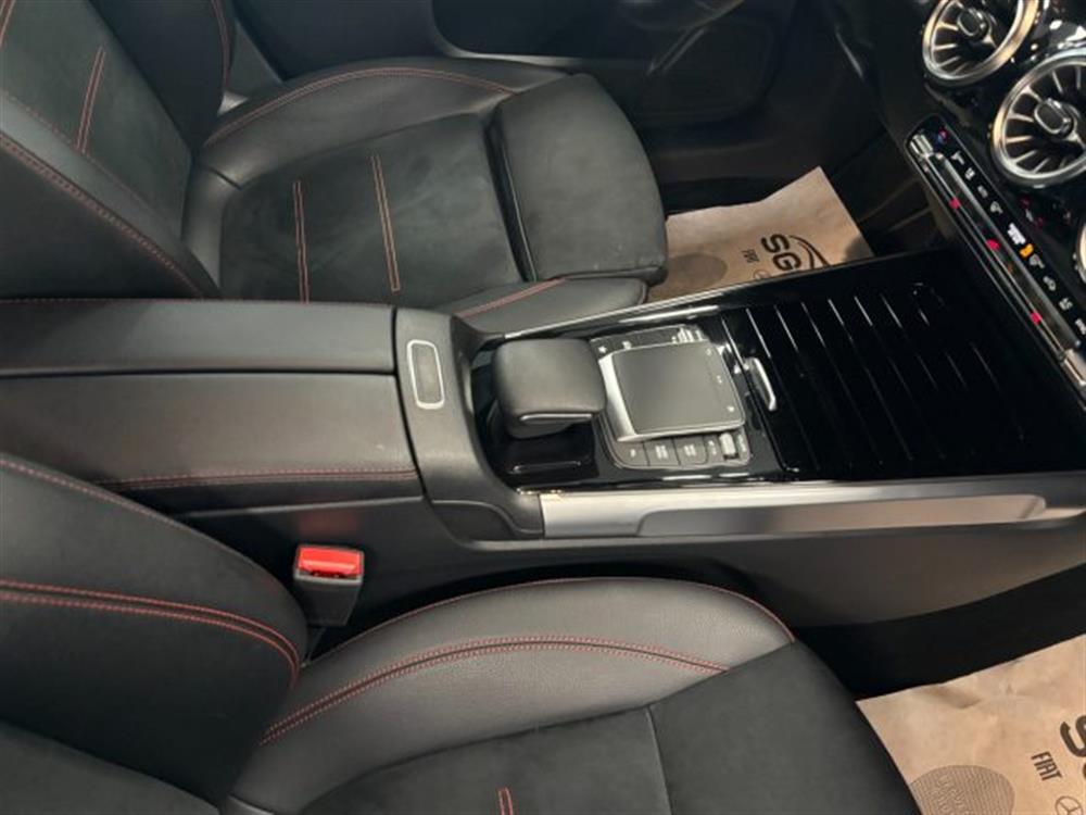 GLB 200 GLB 200 d 7 Posti AMG Premiu