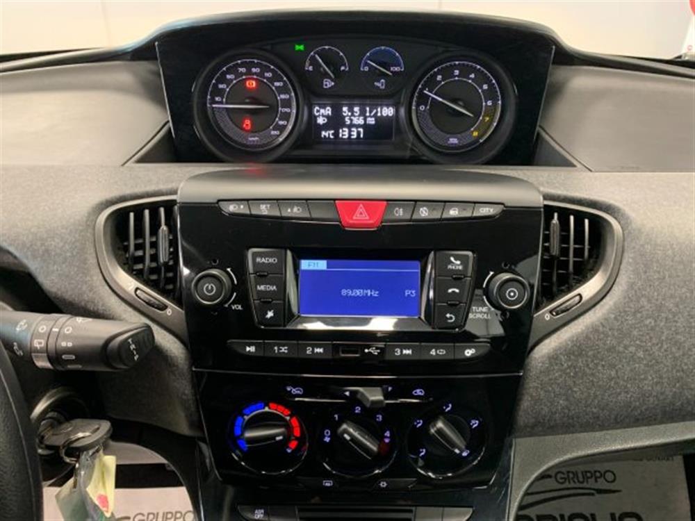 Ypsilon Ypsilon 1.0 Benzina Hybrid E