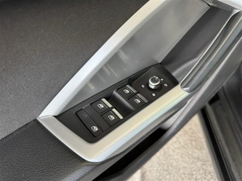 Q3 Q3 35 TDI S tronic S li