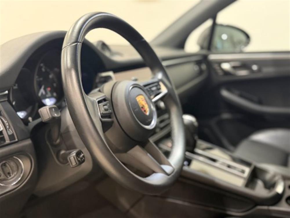 Macan Macan III 2.0 PDK Full Opt