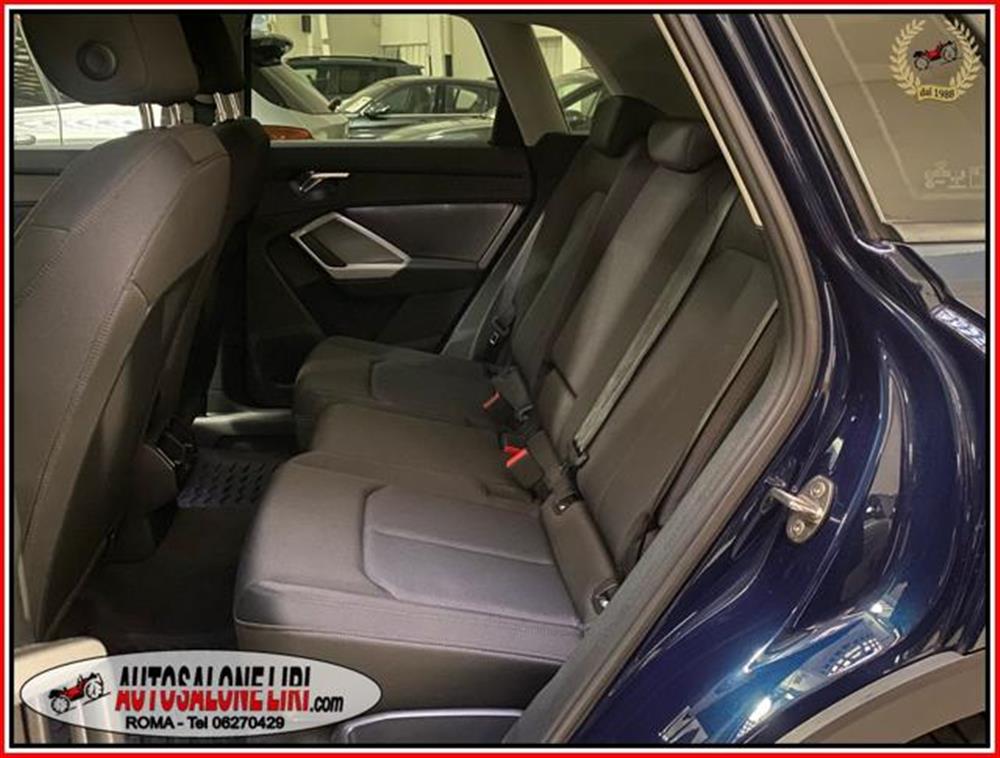 Q3 Q3 2.0 TDI 150 CV S tro