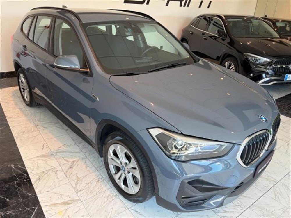 X1 X1 xDrive25e Business A