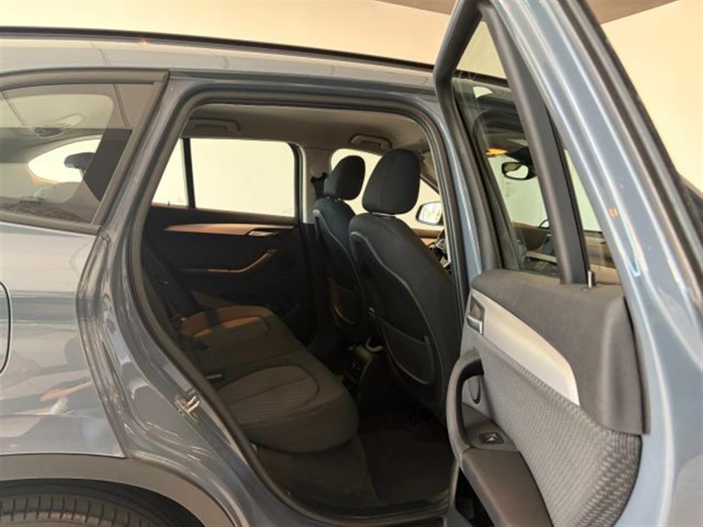 X1 X1 xDrive25e Business A