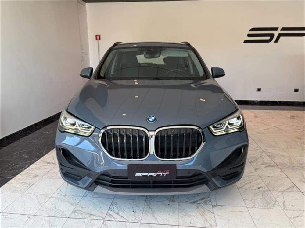 X1 X1 xDrive25e Business A