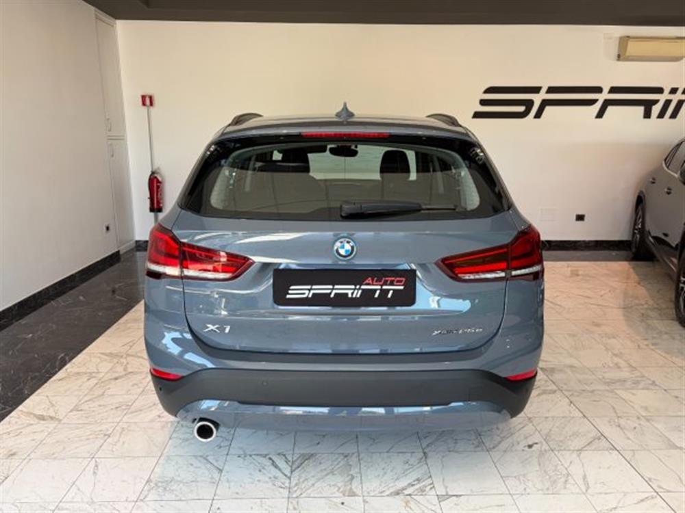 X1 X1 xDrive25e Business A