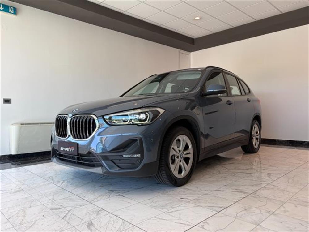 X1 X1 xDrive25e Business A