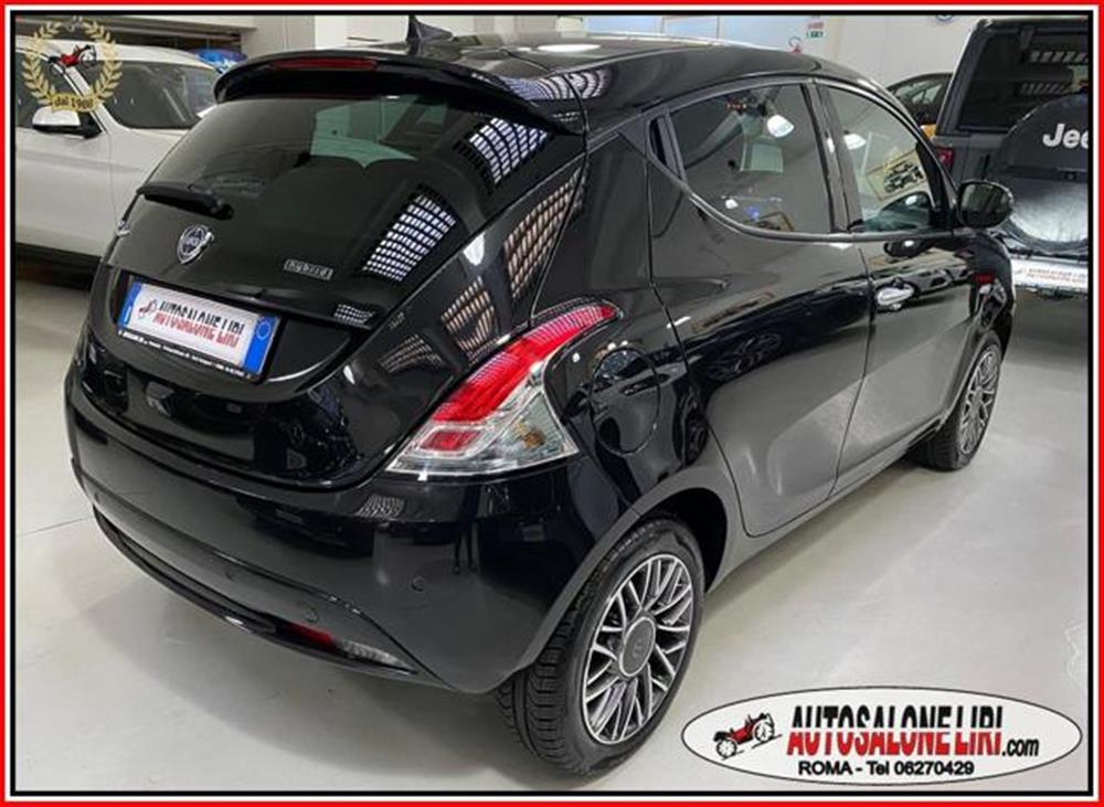 Ypsilon Ypsilon HYBRID 1.0 FireFly 7