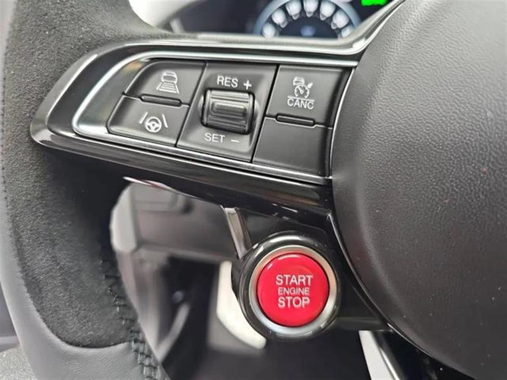 Giulia Giulia 2.9 V6 Bi-Turbo AT8