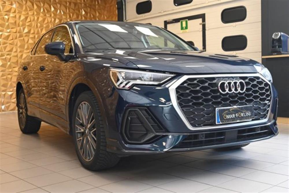 Q3 Q3 SPB 35 TDI S-TR.BUSI