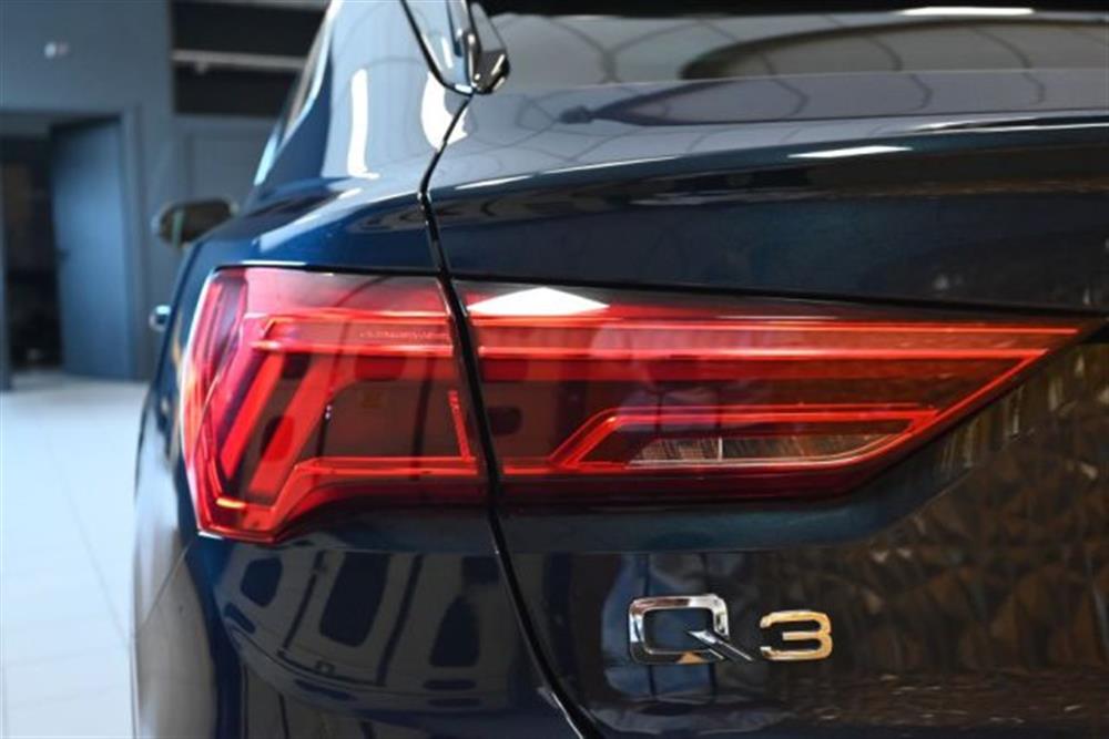 Q3 Q3 SPB 35 TDI S-TR.BUSI