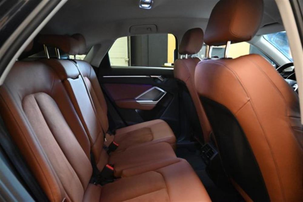 Q3 Q3 SPB 35 TDI S-TR.BUSI