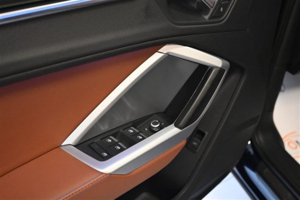 Q3 Q3 SPB 35 TDI S-TR.BUSI