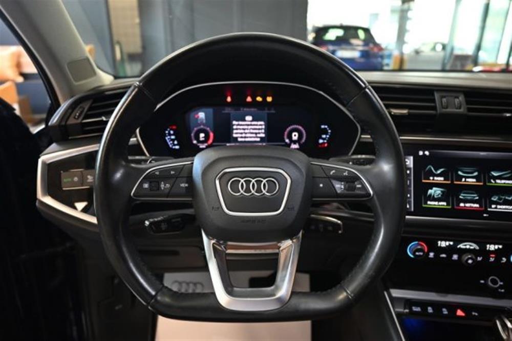 Q3 Q3 SPB 35 TDI S-TR.BUSI