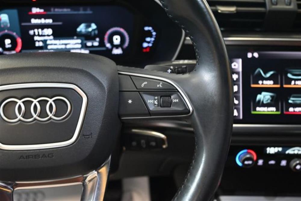 Q3 Q3 SPB 35 TDI S-TR.BUSI