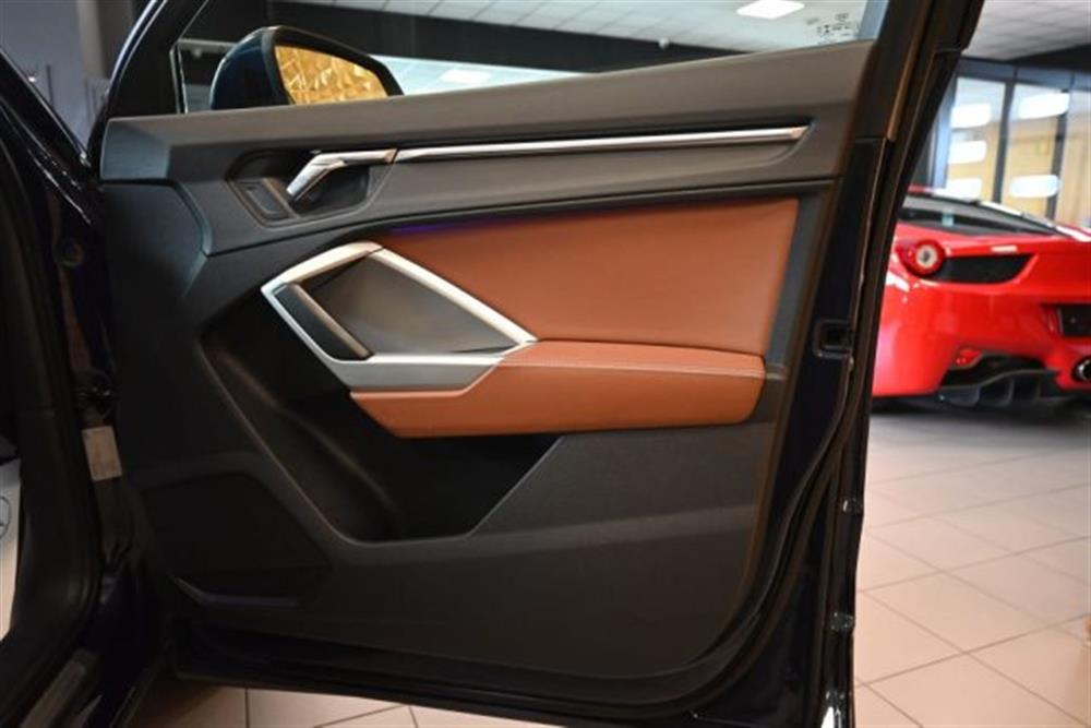 Q3 Q3 SPB 35 TDI S-TR.BUSI