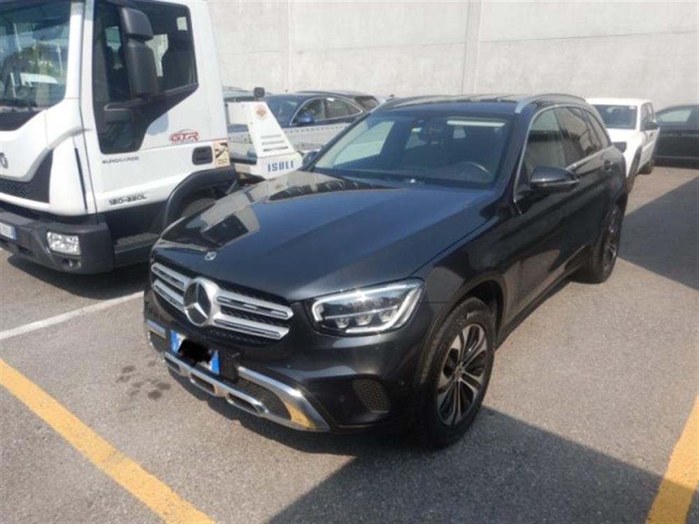 GLC 300 GLC 300 e 4Matic Plug-in hyb
