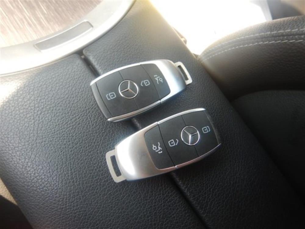 GLC 300 GLC 300 e 4Matic Plug-in hyb