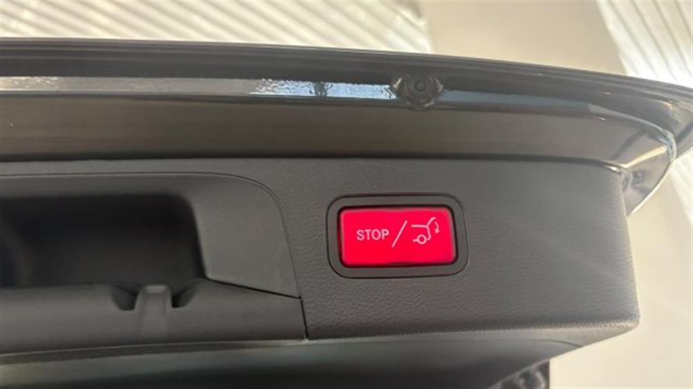 GLC 300 GLC 300 e 4Matic Plug-in hyb