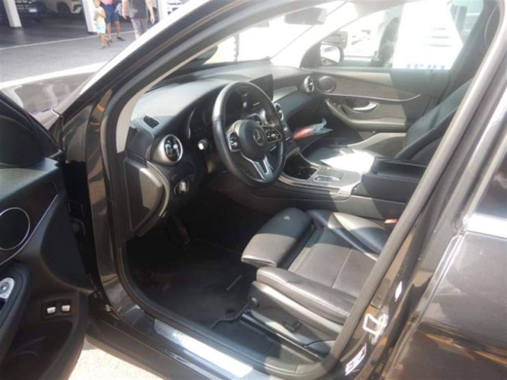GLC 300 GLC 300 e 4Matic Plug-in hyb