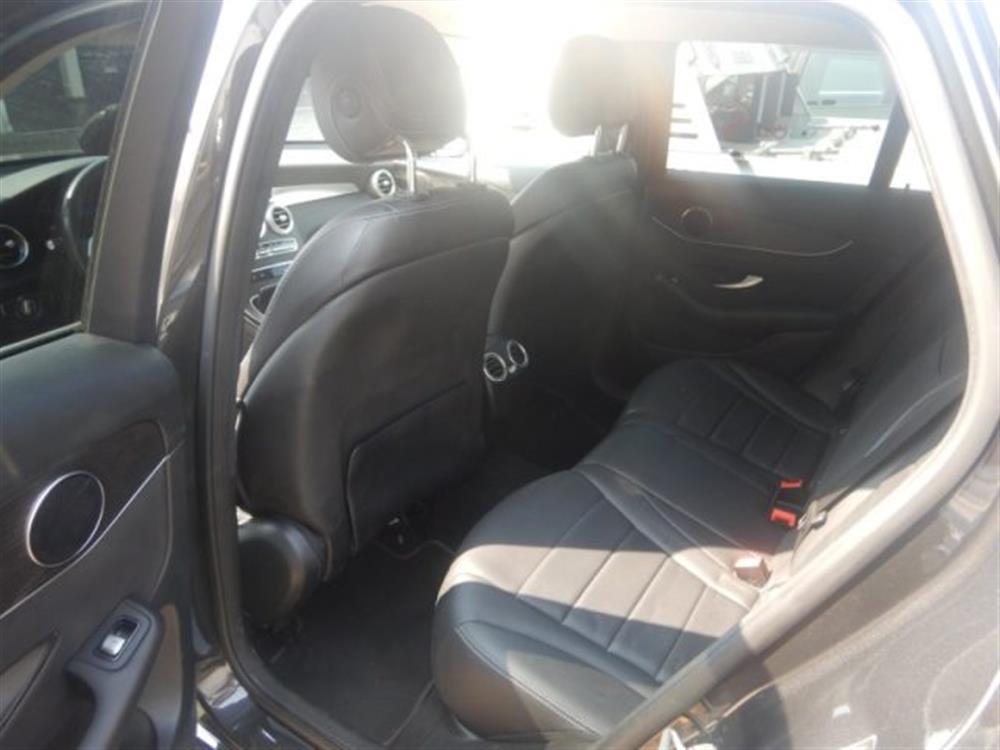 GLC 300 GLC 300 e 4Matic Plug-in hyb