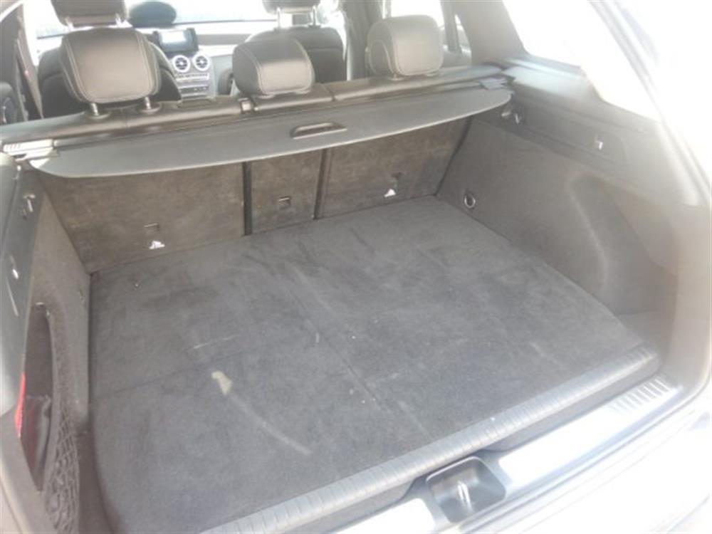 GLC 300 GLC 300 e 4Matic Plug-in hyb