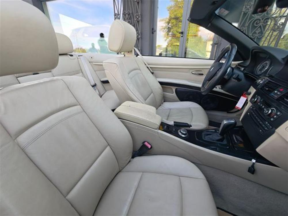 330 330 d AUT. Cabrio Msport