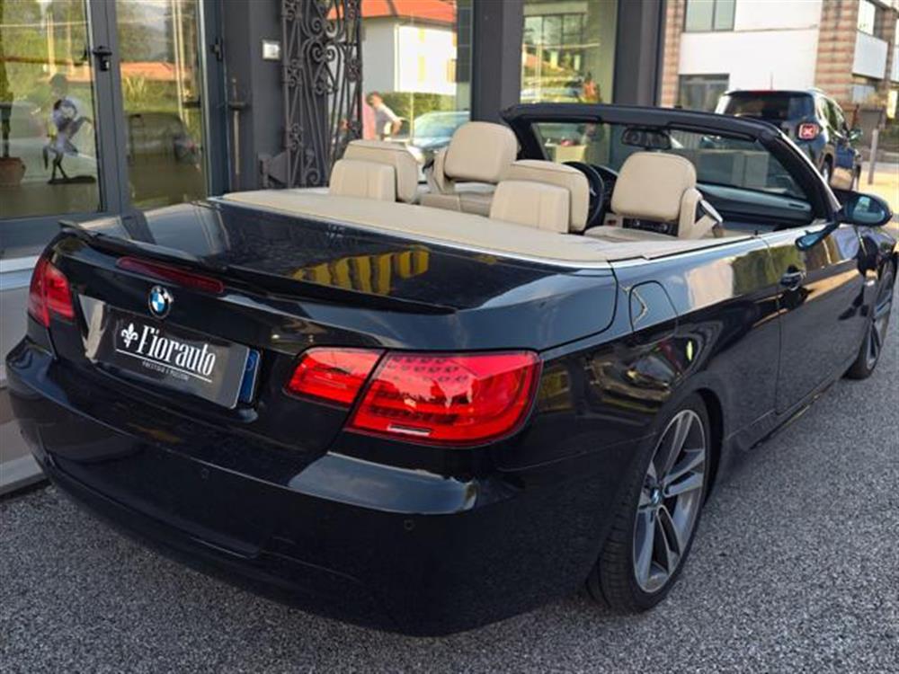 330 330 d AUT. Cabrio Msport