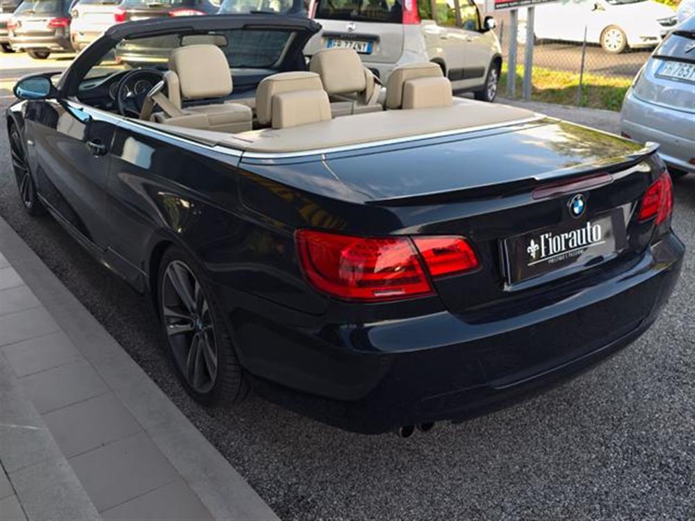 330 330 d AUT. Cabrio Msport