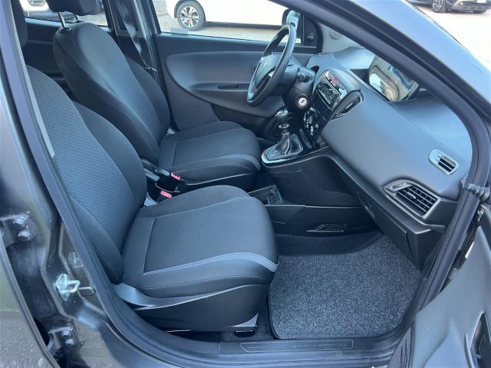 Ypsilon Ypsilon 1.2 69 CV 5 porte Si