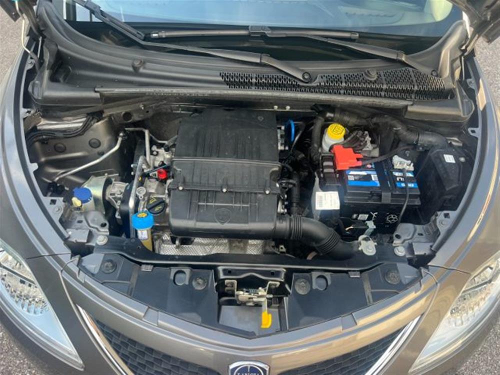 Ypsilon Ypsilon 1.2 69 CV 5 porte Si