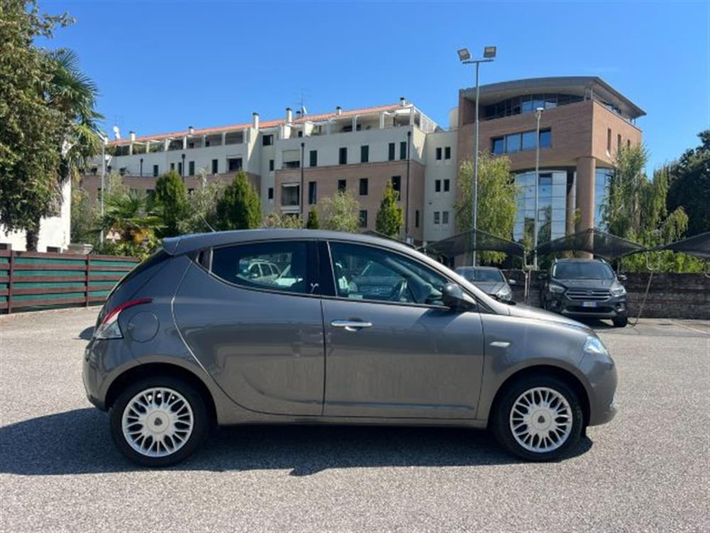 Ypsilon Ypsilon 1.2 69 CV 5 porte Si