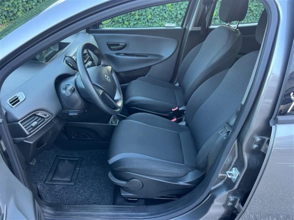 Ypsilon Ypsilon 1.2 69 CV 5 porte Si