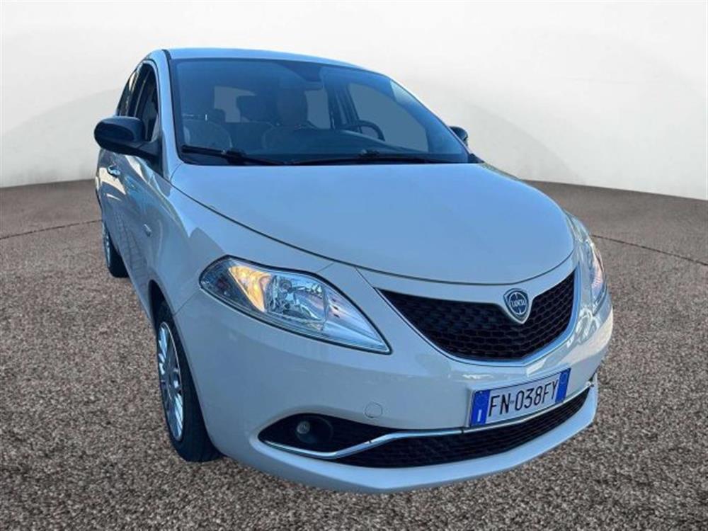 Ypsilon Ypsilon III 2015 5 Porte 1.2