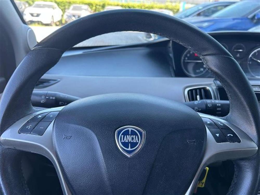 Ypsilon Ypsilon III 2015 5 Porte 1.2