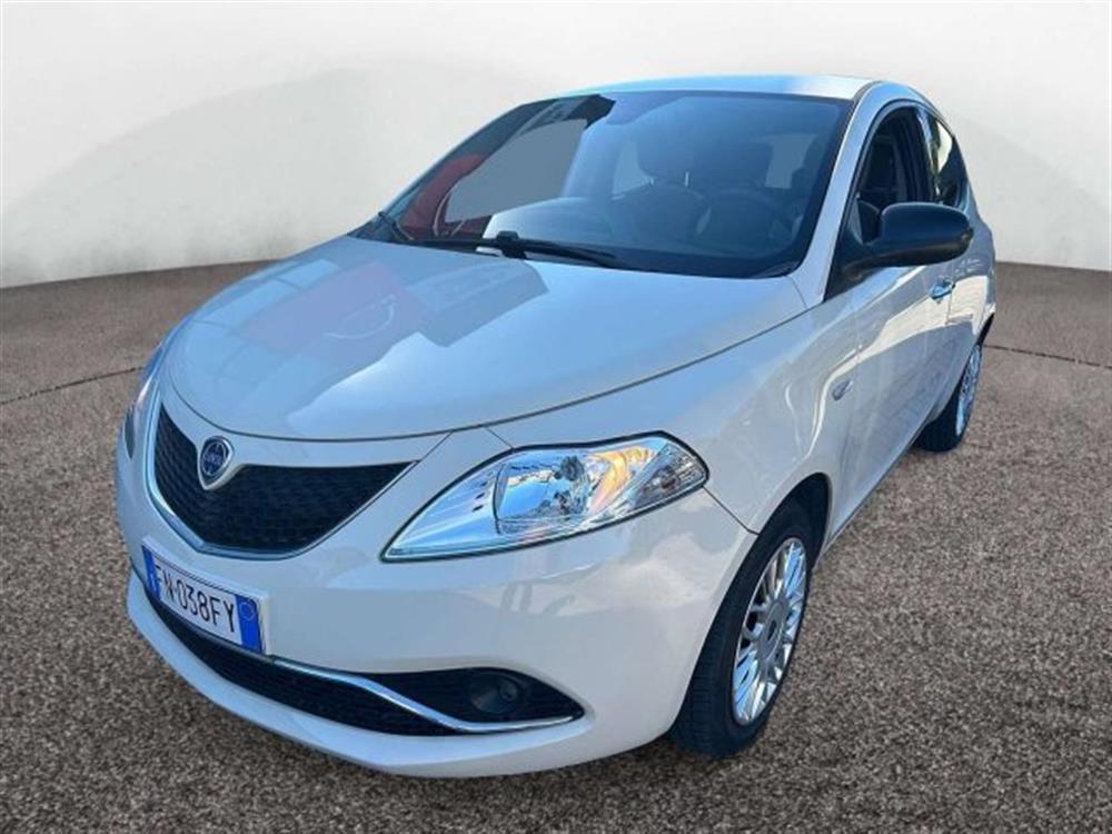Ypsilon Ypsilon III 2015 5 Porte 1.2