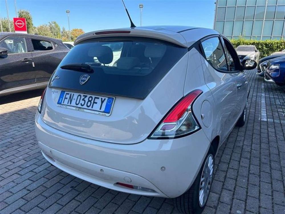 Ypsilon Ypsilon III 2015 5 Porte 1.2