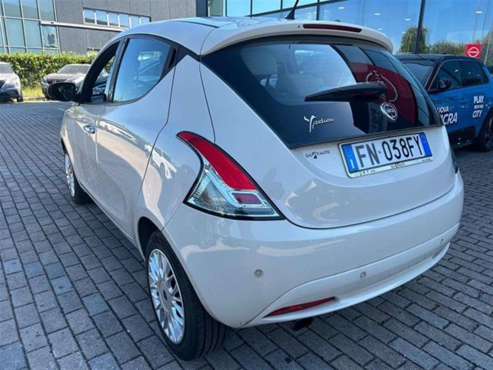 Ypsilon Ypsilon III 2015 5 Porte 1.2