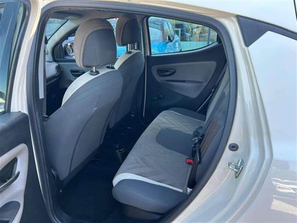 Ypsilon Ypsilon III 2015 5 Porte 1.2
