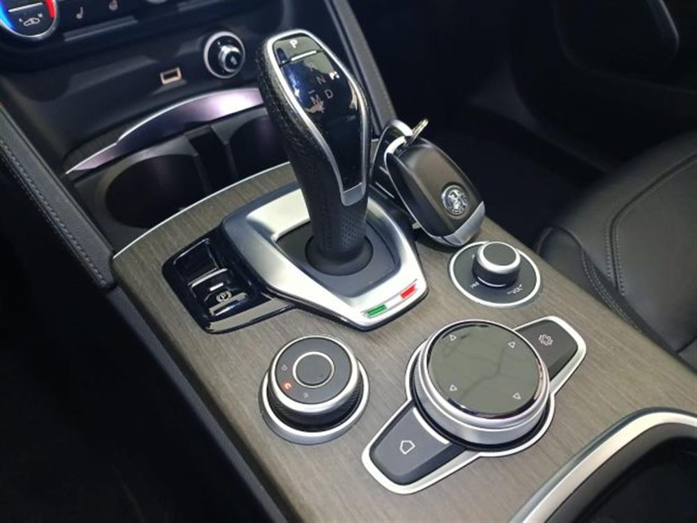 Stelvio Stelvio 2.2 Turbodiesel 210