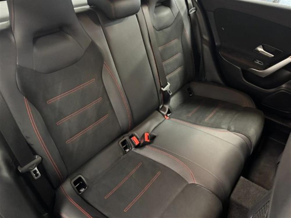 CLA 200 CLA 200 d AMG Premium SW Sho