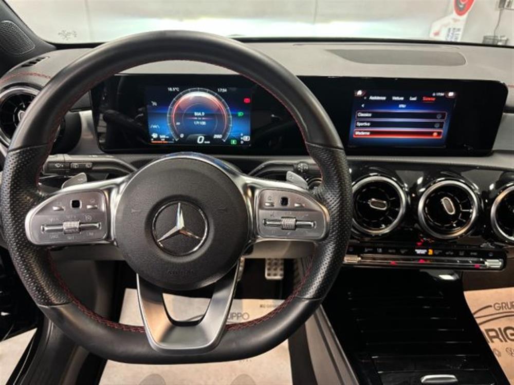 CLA 200 CLA 200 d AMG Premium SW Sho