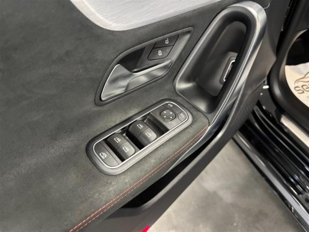 CLA 200 CLA 200 d AMG Premium SW Sho
