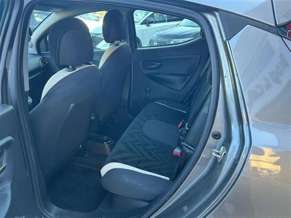 Ypsilon Ypsilon III 2015 5 Porte 1.2