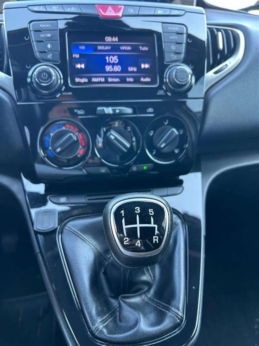 Ypsilon Ypsilon III 2015 5 Porte 1.2
