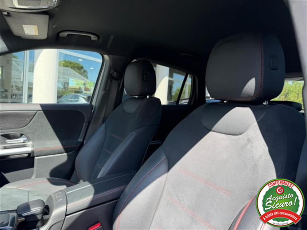 GLA 180 GLA 180 d Automatic Premium