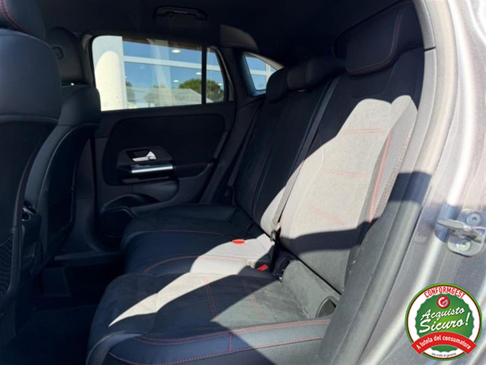 GLA 180 GLA 180 d Automatic Premium